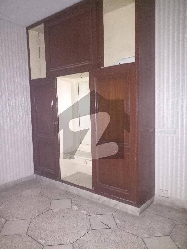 Lower Portion 4500 Square Feet For Rent In Al Najaf Colony