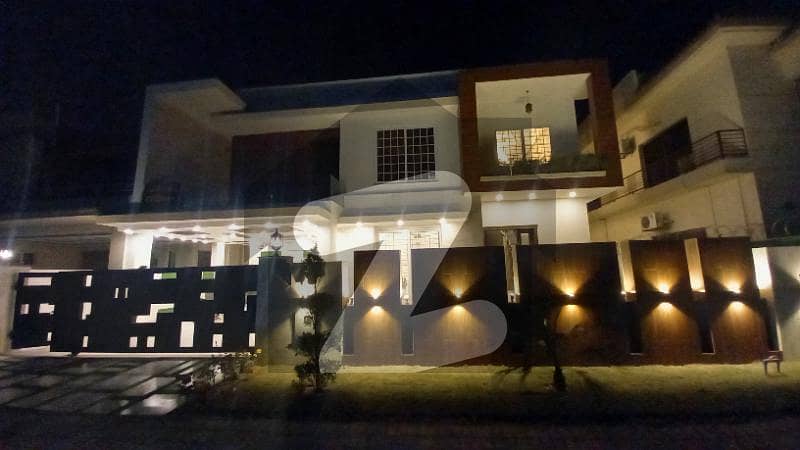 1 Kanal Luxurious House On Top Location Of Bahria Town