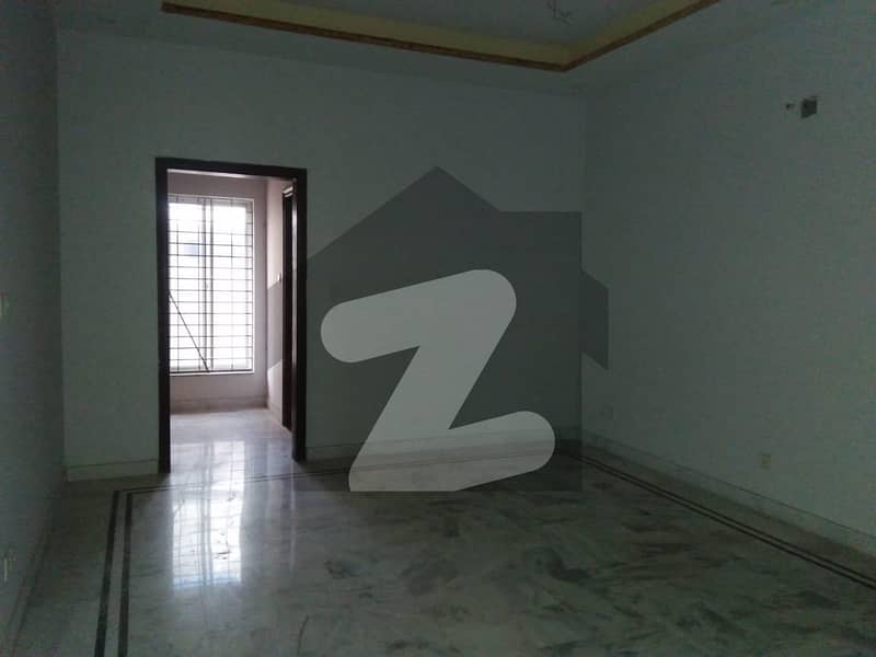 3 Marla Flat In Lahore Is Available For Rent