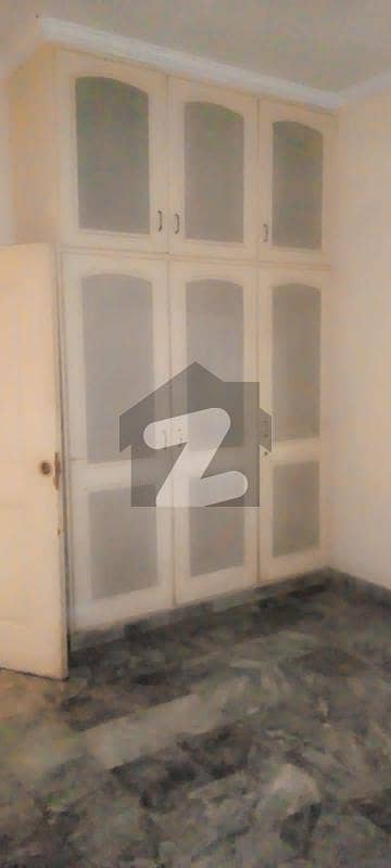 Old House In Low Price For Sale In DHA Phase 4 JJ