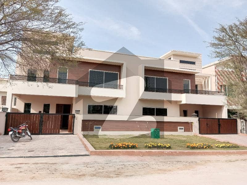 4500 Square Feet House Is Available In G-13/3