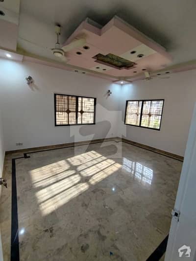 گلستانِِ جوہر ۔ بلاک 7 گلستانِ جوہر کراچی میں 6 کمروں کا 16 مرلہ مکان 4.3 کروڑ میں برائے فروخت۔
