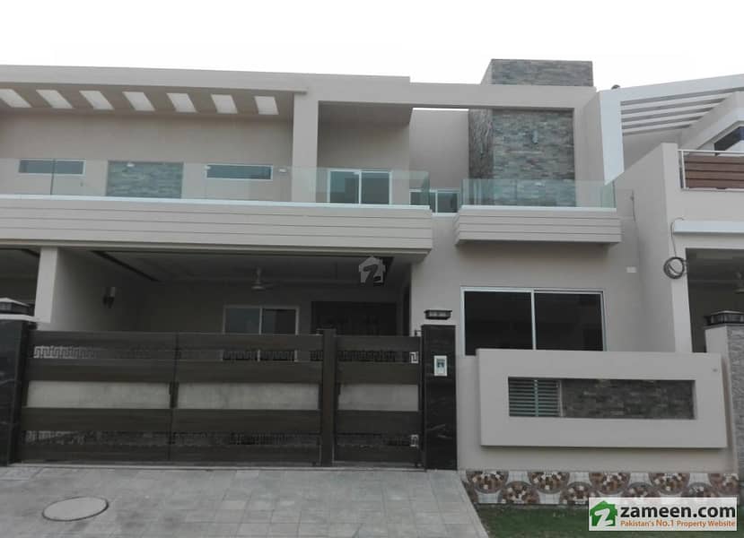 House For Sale At 208 Chak Road