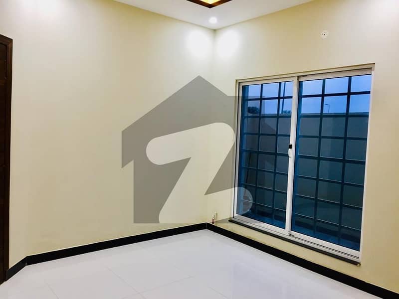 735 Square Feet Flat In twin city towers Faisal Town - F-18 For sale