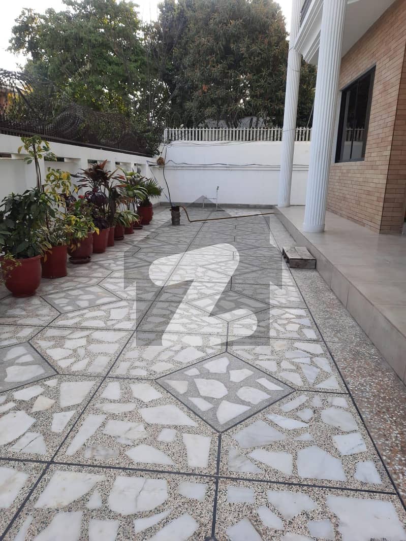 Beautiful Liveable House For Sale In G-11/1 Islamabad