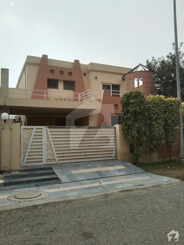 Dha Phase 5 Block Jj 10 Marla Full House For Rent.
