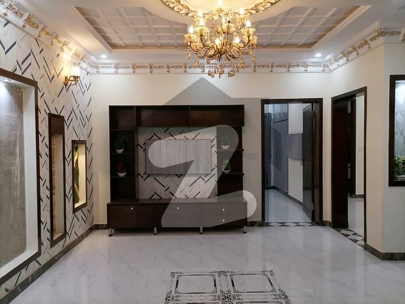 Stunning 1 Kanal House In PCSIR Staff Colony - Block B Available