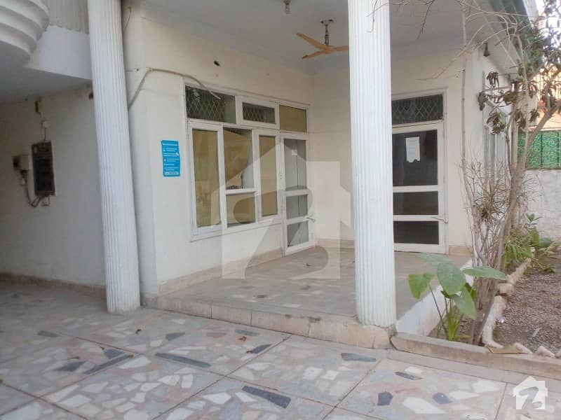 1 Kanal Full House For Rent In Defence Officer Colony