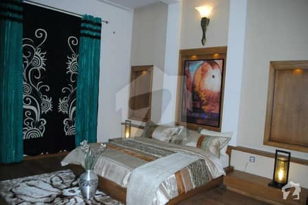 کینٹ سیالکوٹ میں 5 کمروں کا 16 مرلہ مکان 7.5 کروڑ میں برائے فروخت۔