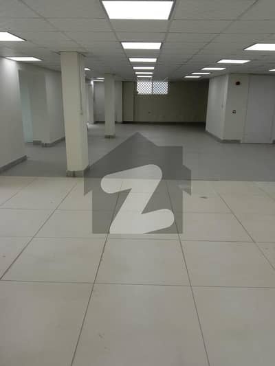 ڈپلومیٹک انکلیو اسلام آباد میں 2 کمروں کا 2 کنال دفتر 24.75 لاکھ میں کرایہ پر دستیاب ہے۔