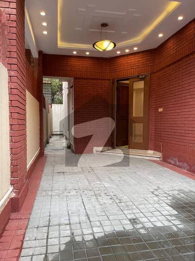 9 Marla Out Class Location Classic Design Use Bungalow For Sale In Fort Villas Near Dha Phase 1 Block B