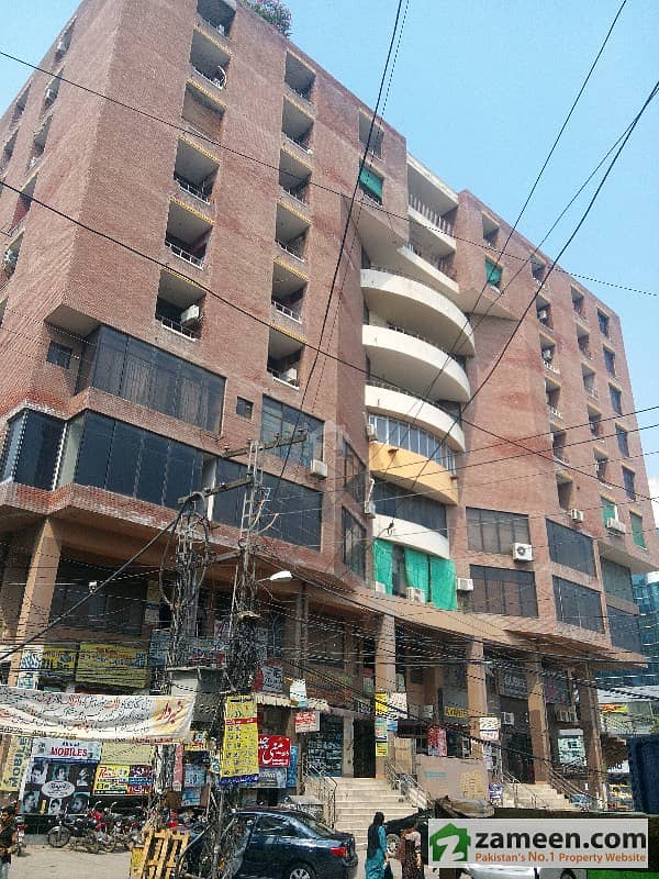 Double Bed Flat Available For Office In Barkat Market Garden Town