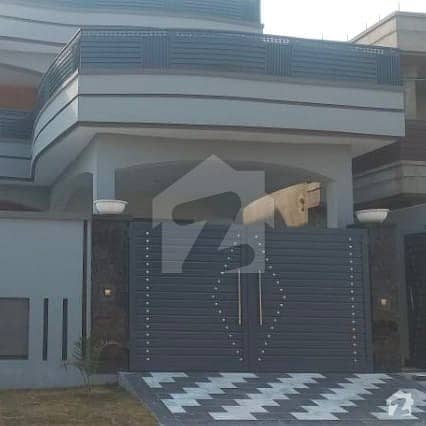 1 Kanal  House available for Rent In Regi Model Town