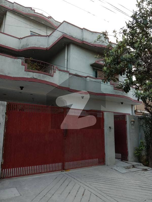 گلشن آباد سیکٹر 2 گلشن آباد راولپنڈی میں 6 کمروں کا 10 مرلہ مکان 1.6 کروڑ میں برائے فروخت۔