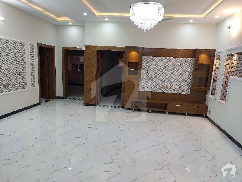 Buy Your Ideal 2700 Square Feet House In A Prime Location Of Madina Town
