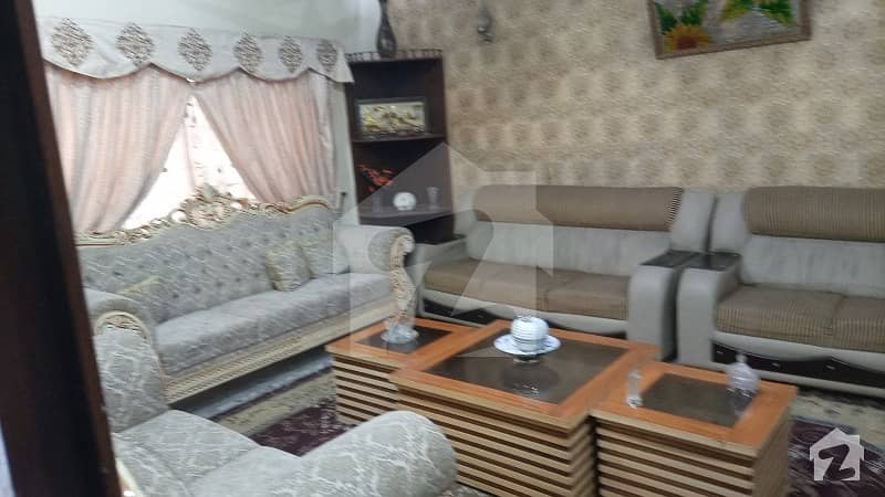 کینال بینک ہاؤسنگ سکیم لاہور میں 6 کمروں کا 16 مرلہ مکان 3 کروڑ میں برائے فروخت۔