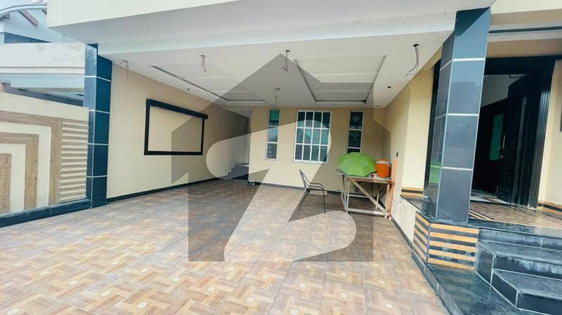 Get This One Kanal House With Basement At Great Location Of Paragon City