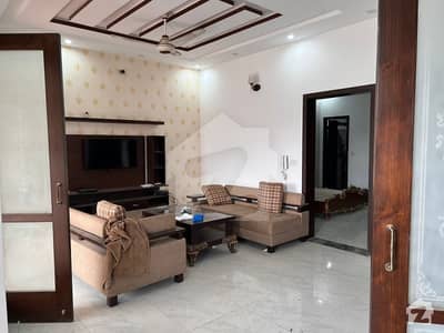 خیابانِ امین ۔ بلاک ایل خیابانِ امین لاہور میں 6 کمروں کا 1 کنال مکان 1.4 لاکھ میں کرایہ پر دستیاب ہے۔