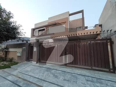 1 Kanal Luxury Upper Portion Is Available For Rent In S Block Phase 7 Dha Lahore - Slightly Used