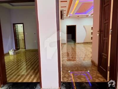 المجید پیراڈایئز رفیع قمر روڈ بہاولپور میں 6 کمروں کا 8 مرلہ مکان 1.3 کروڑ میں برائے فروخت۔