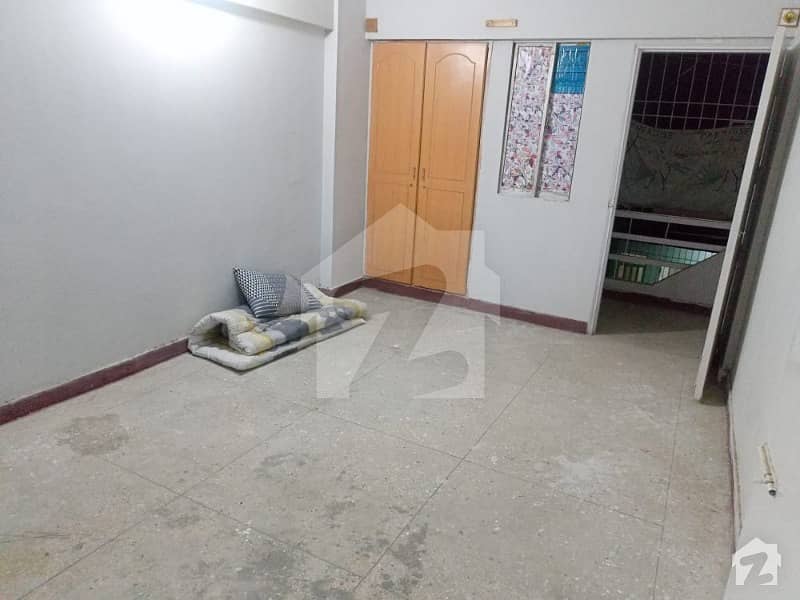 Ideal Flat In Karachi Available For Rs. 18,000