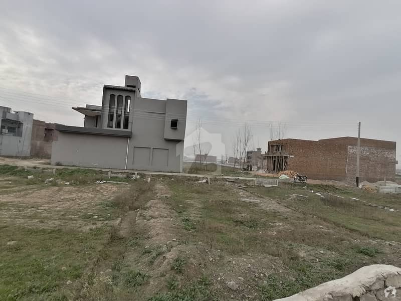 Commercial Plot Available For Rs 10,200,000 In Commercial Plot Available For Rs 10,200,000 In