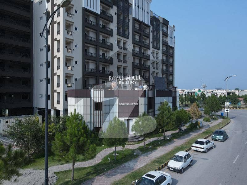 Flat In Bahria Enclave - Sector C Sized 2900 Square Feet Is Available