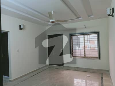 10 Marla House For Rent In Top City 1