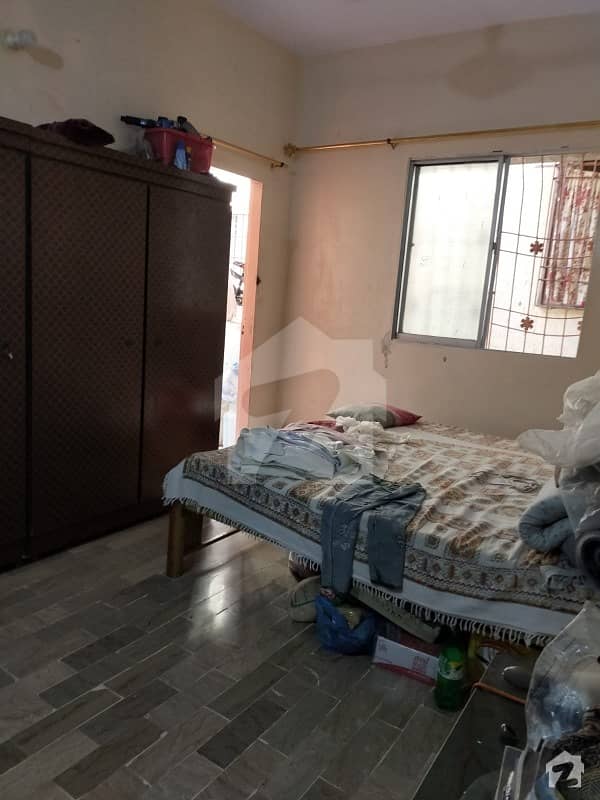 دہلی کالونی کراچی میں 2 کمروں کا 2 مرلہ فلیٹ 20 ہزار میں کرایہ پر دستیاب ہے۔