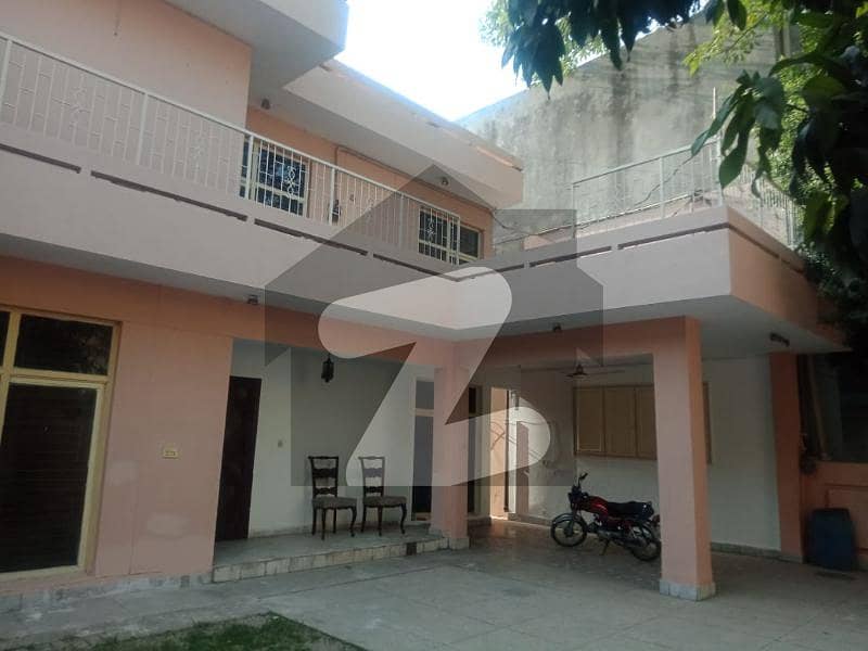 Near Gym Khana 1 Kanal 2 Beds Upper Portion Available For Rent In Gulberg 5 Jail Road Lahore