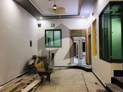 رفیع قمر روڈ بہاولپور میں 4 کمروں کا 5 مرلہ مکان 90 لاکھ میں برائے فروخت۔