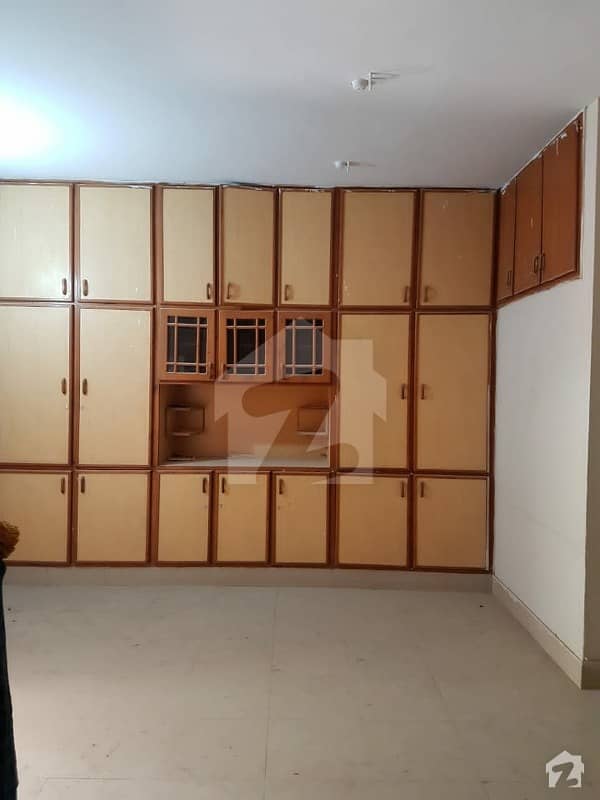 Prominently Located Lower Portion Available In North Karachi - Sector 8 For Rent
