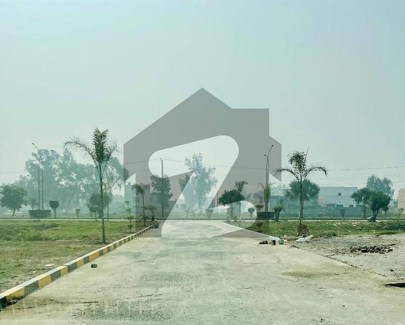 9 Marla Commercial Plot Available For Sale In Chinar Bagh Main Bollywood Excellent Opportunity Horror Location Investment Price