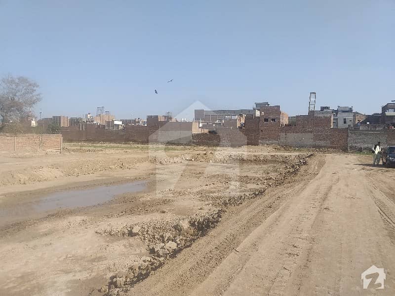 Commercial Plot Of 260 Square Feet For Sale In Makkah Commercial Market