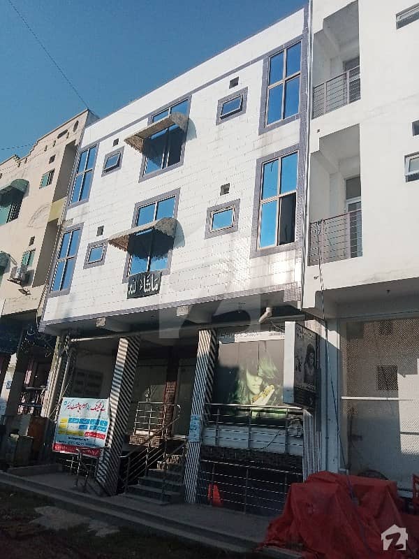 5 Marla Plaza With 12 Shops And 4 Flat 14 Rooms In G-15