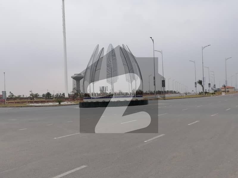 In DHA Defence 1 Kanal Plot File For sale