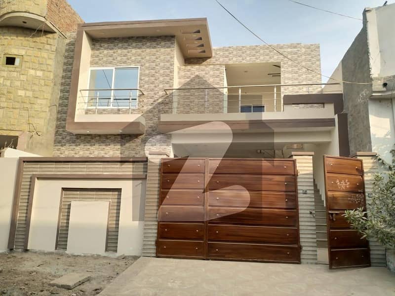 6.5 Marla House available for sale in Garden Town if you hurry