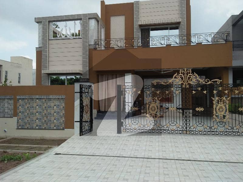 10 Marla Luxury House Available For Sale In State Life Society