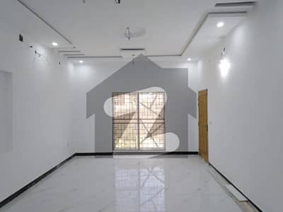 سوئی گیس سوسائٹی فیز 1 سوئی گیس ہاؤسنگ سوسائٹی لاہور میں 4 کمروں کا 9 مرلہ مکان 3.4 کروڑ میں برائے فروخت۔