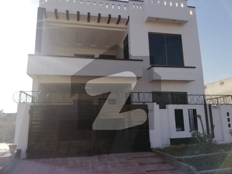 جناح گارڈنز ۔ بلاک اے جناح گارڈنز ایف ای سی ایچ ایس اسلام آباد میں 4 کمروں کا 7 مرلہ مکان 1.6 کروڑ میں برائے فروخت۔
