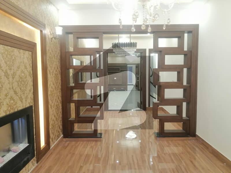 House For Sale In Rs. 31,000,000
