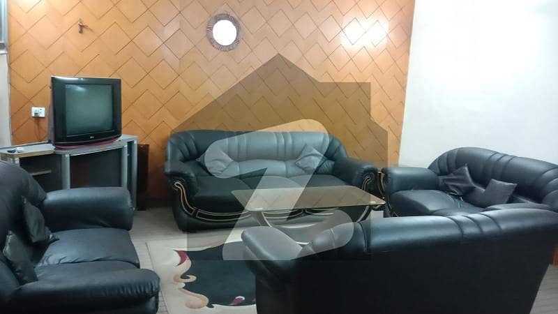 10 Marla Fully Furnished Upper Portion for Rent in DHA Phase 1