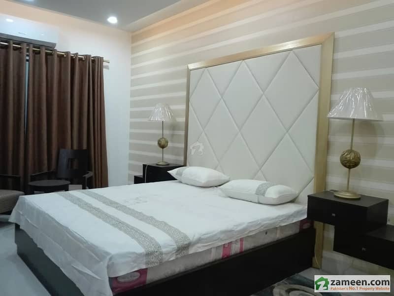Jaranwala Road Kohinoor Plaza - Room For Sale