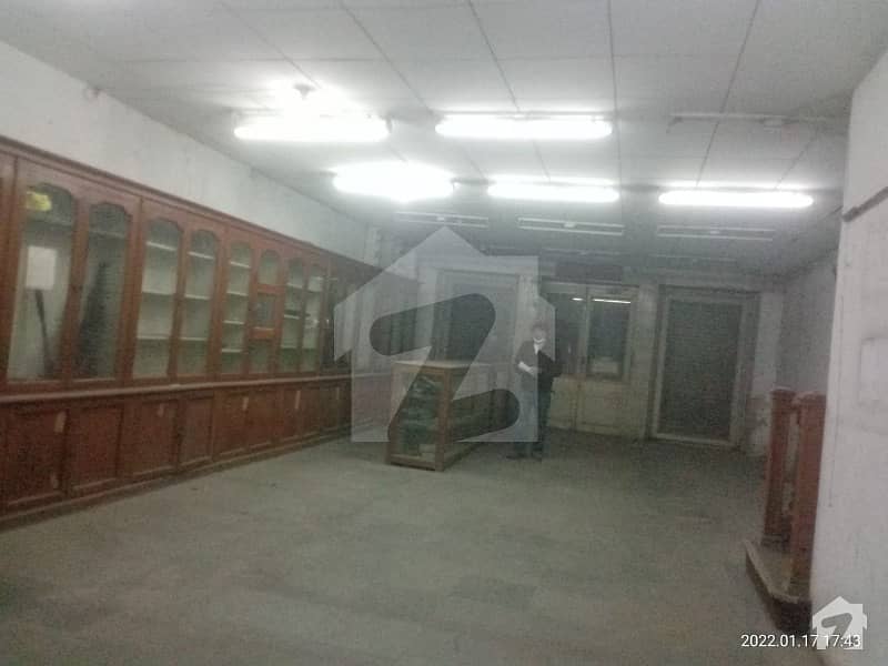 GROUND FLOOR Office Is Available For rent In Mall Road