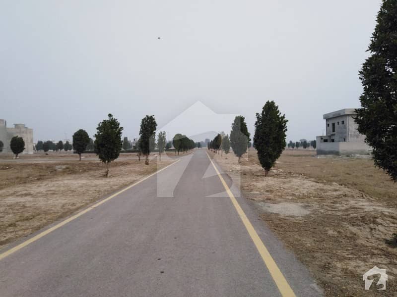Striking 1 Kanal Residential Plot Available In Grand Avenues Housing Scheme For Sale