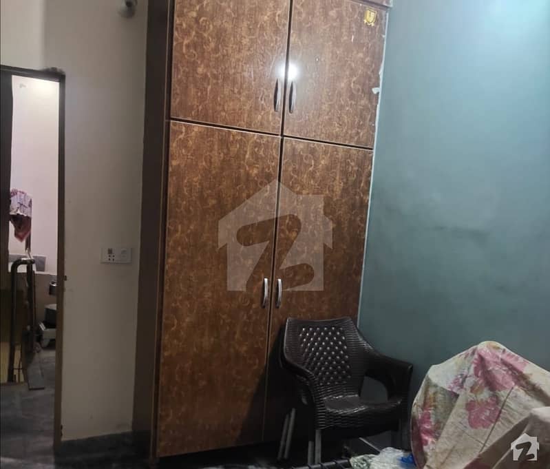 اتفاق ٹاؤن لاہور میں 4 کمروں کا 5 مرلہ مکان 1.1 کروڑ میں برائے فروخت۔ اتفاق ٹاؤن لاہور میں 4 کمروں کا 5 مرلہ مکان 1.1 کروڑ میں برائے فروخت۔