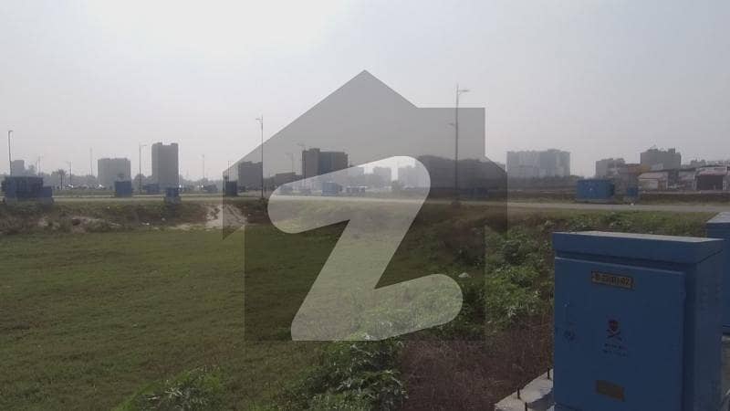 8 Marla Commercial Plot For Sale In Rs. 120,000,000 Only