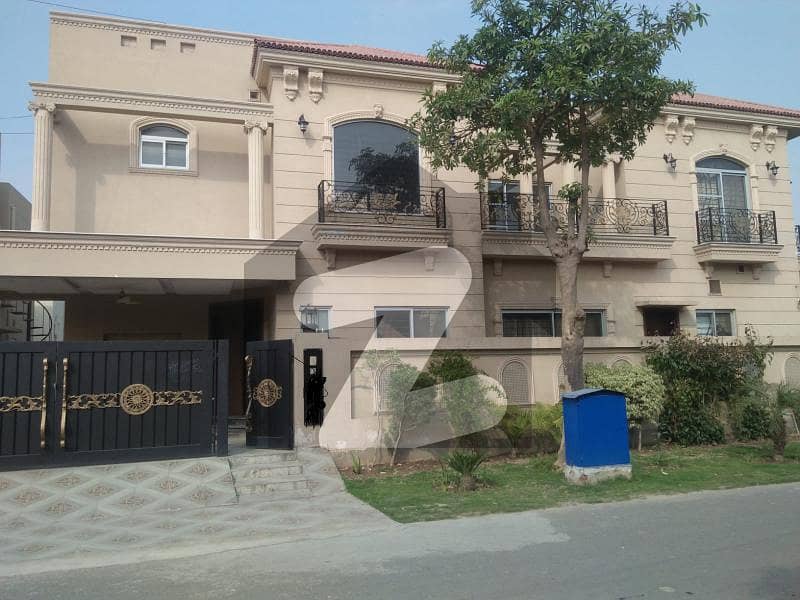 10 Marla Slightly Used Corner Facing Park House For Sale In Dha Phase 8 Lahore