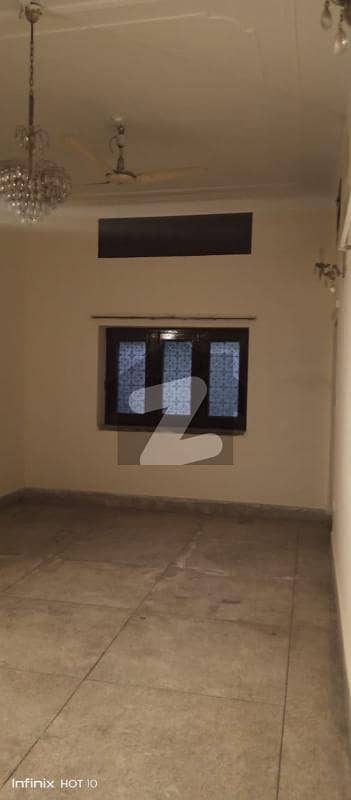 1 Kanal House With Basement Is Available For Sale In Habibullah Road Near Davis Road , Lahore