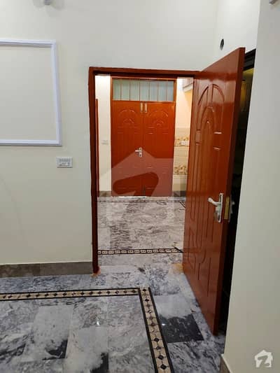 محمد نگر گڑھی شاہو لاہور میں 6 کمروں کا 3 مرلہ مکان 1 کروڑ میں برائے فروخت۔